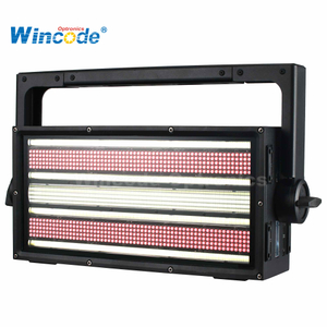 Luz estroboscópica LED Fusion S2: Luz estroboscópica resistente al agua IP65 de 700 W de alta potencia para iluminación de escenario profesional